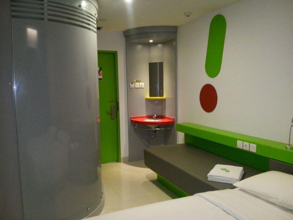 Urban Styles Hitz Kuta Hotel Kuta Lombok Exterior foto