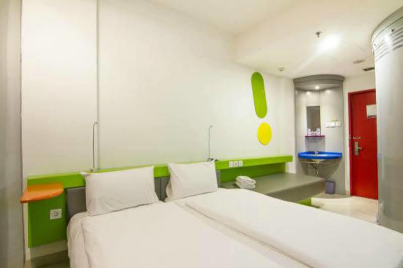 Urban Styles Hitz Kuta Hotel Kuta Lombok Exterior foto
